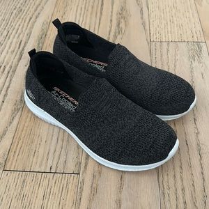 Skechers Air-Cooled Memory Foam Slip On Sneakers - Size 6.5